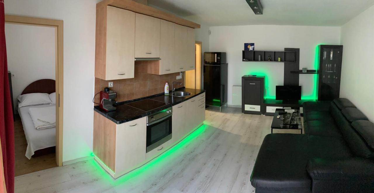 Apartment City Inn Pécs Zewnętrze zdjęcie