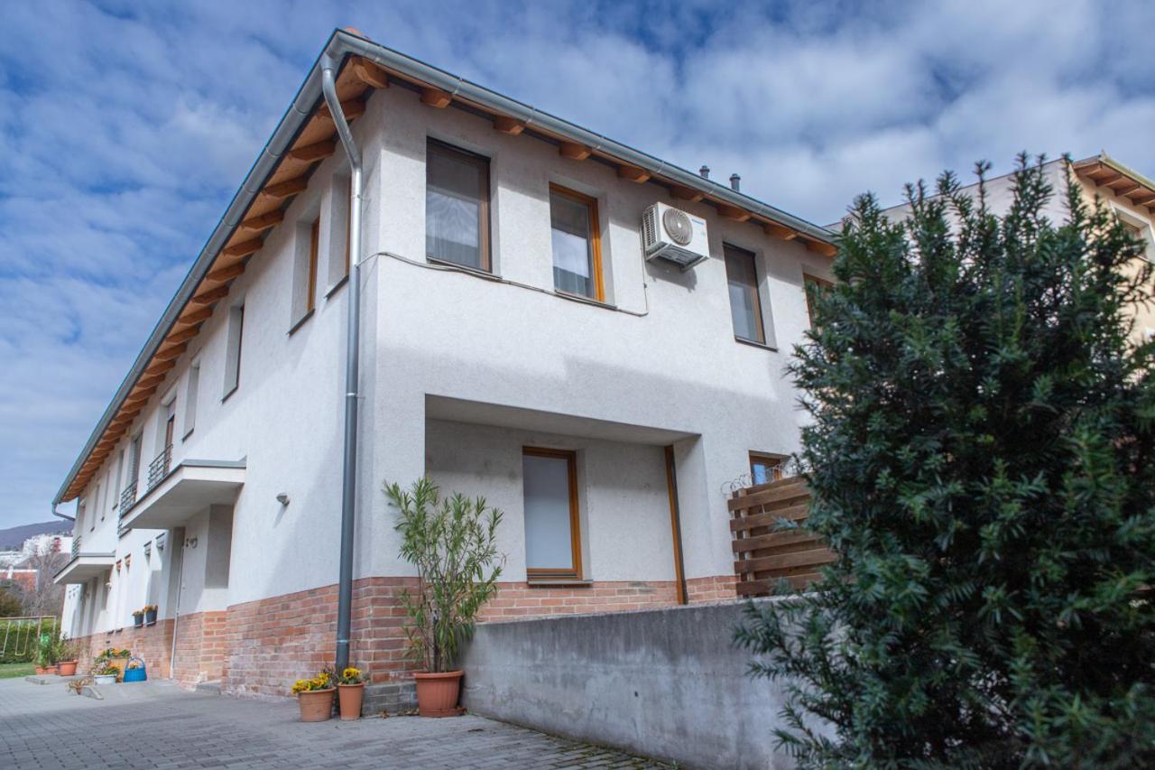 Apartment City Inn Pécs Zewnętrze zdjęcie
